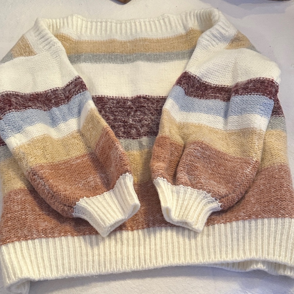 Lumiere Women's Sweater in Cream, Yellow, and Maroon